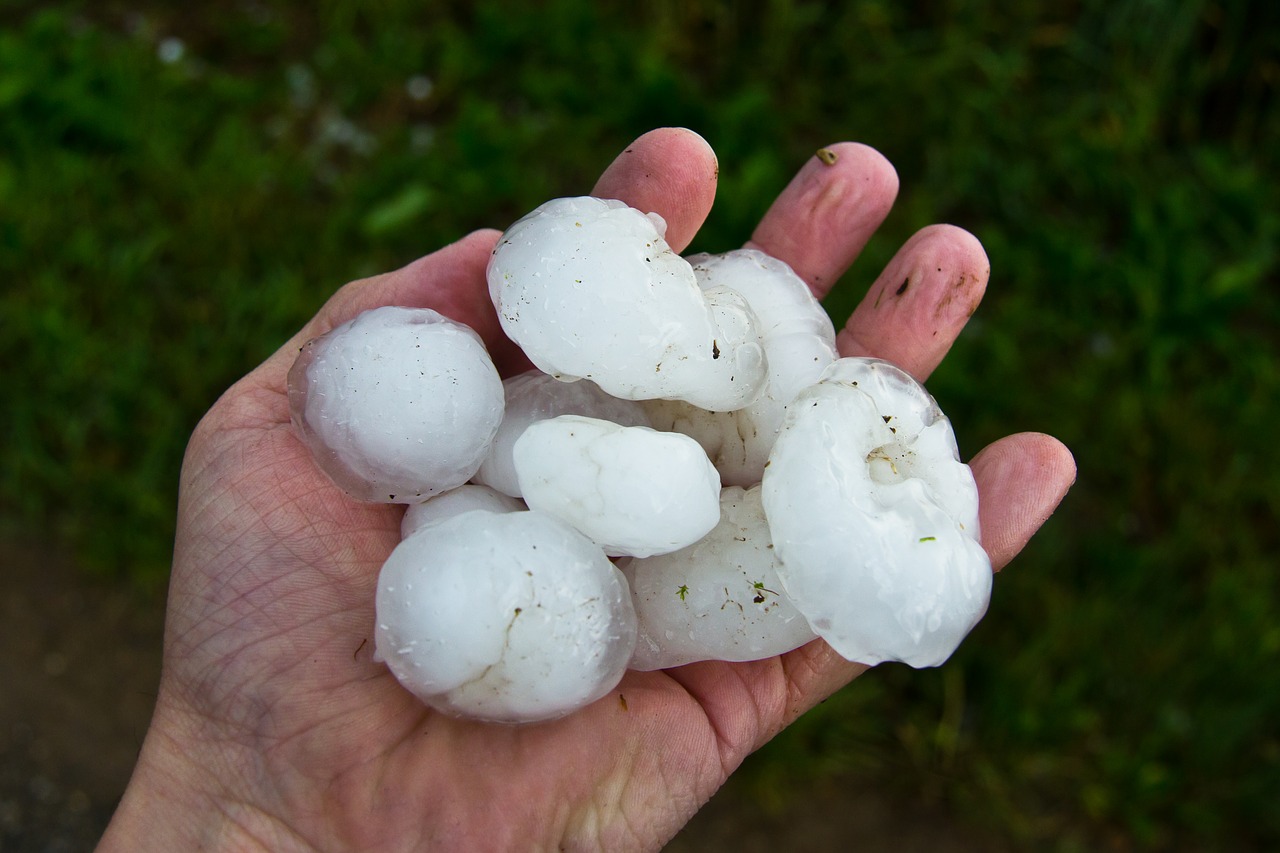 PROIETTILI DI GRANDINE E ALLAGAMENTI: ANCORA MALTEMPO NELLA DESTRA TAGLIAMENTO